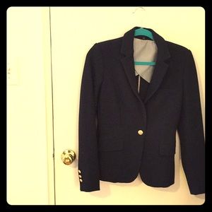 Navy blue women’s blazer